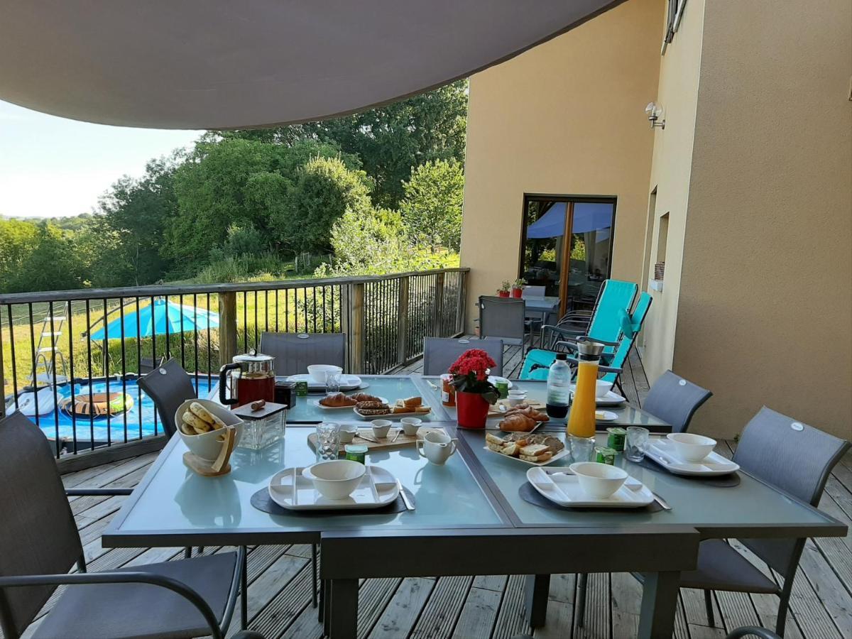 Bed and Breakfast Le Grand Noyer Ambronay Esterno foto