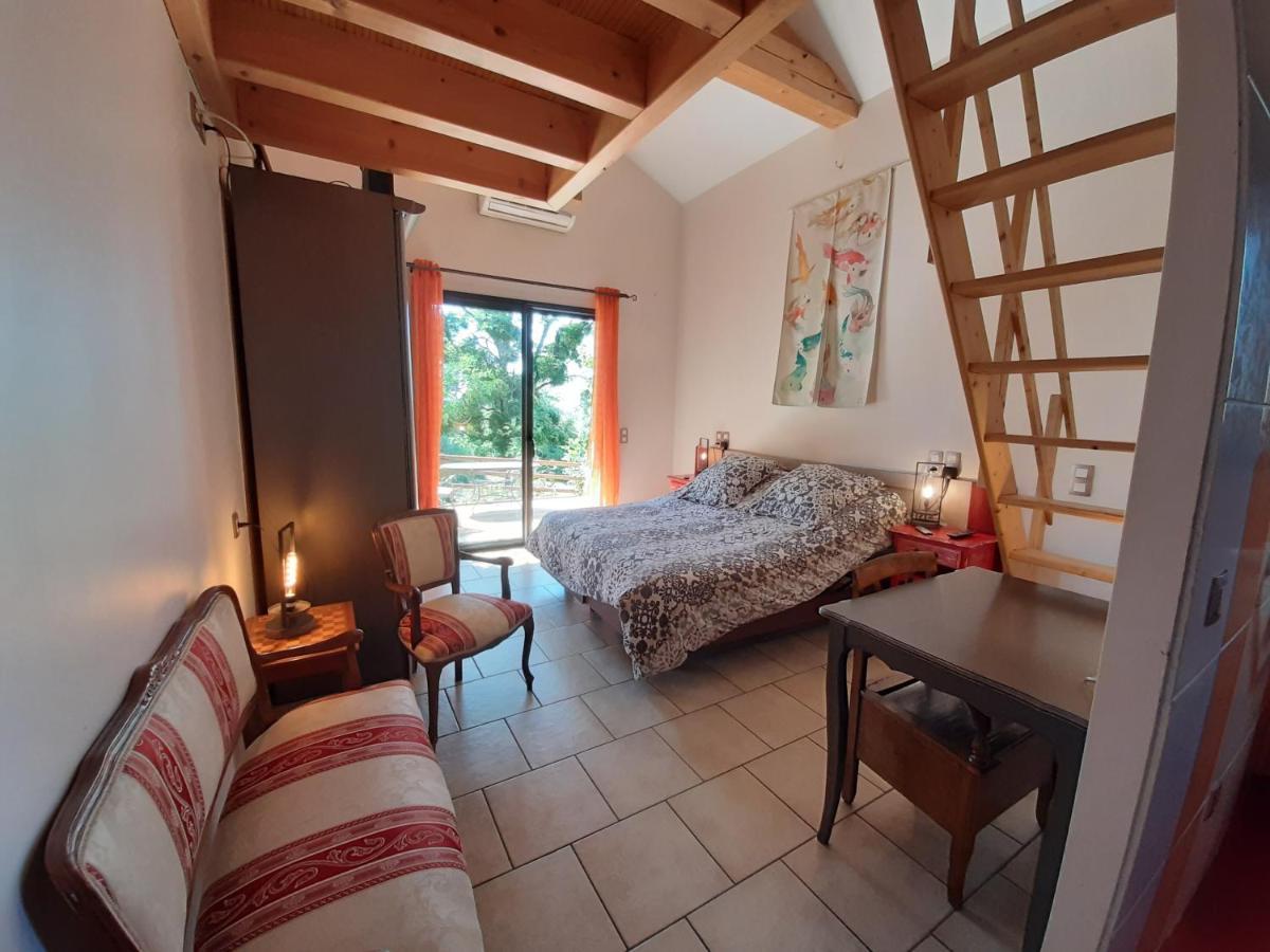 Bed and Breakfast Le Grand Noyer Ambronay Esterno foto