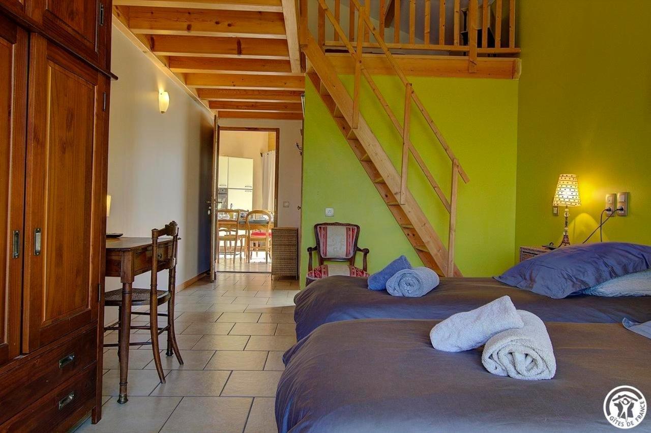 Bed and Breakfast Le Grand Noyer Ambronay Esterno foto