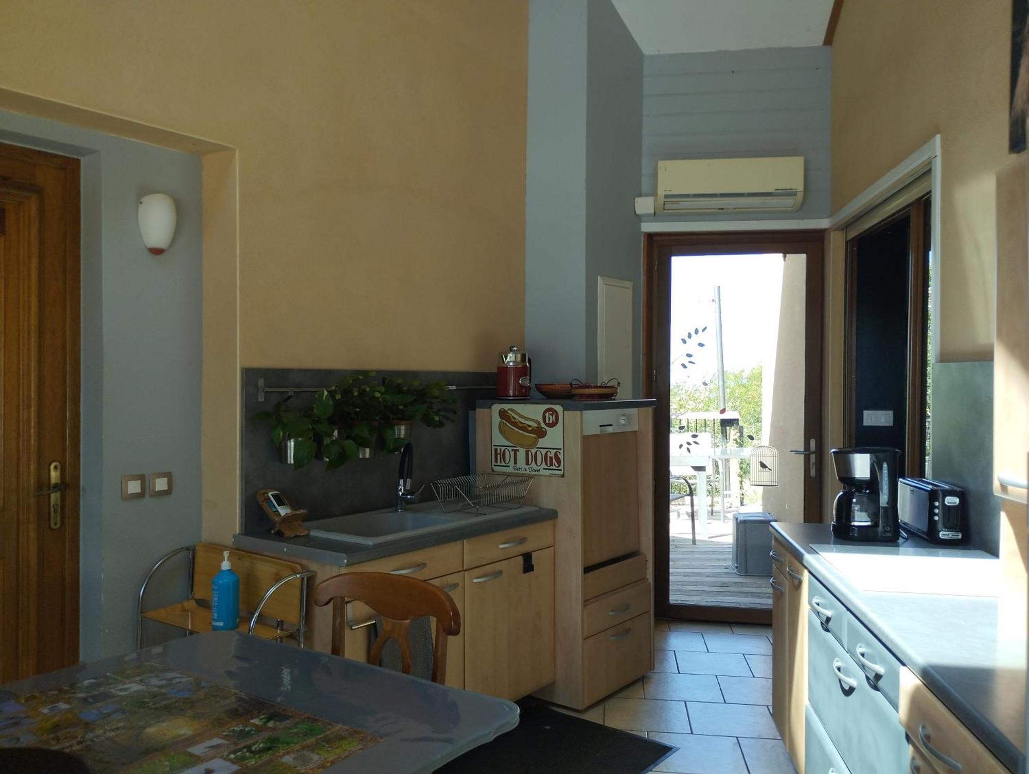 Bed and Breakfast Le Grand Noyer Ambronay Esterno foto